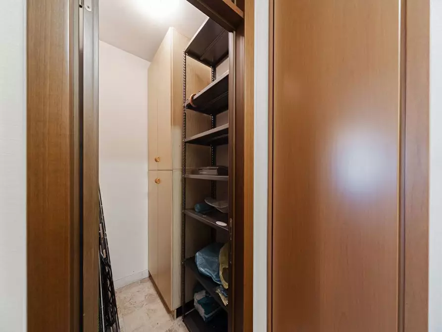 Immagine 26 di Appartamento in vendita  in Viale SUZZANI, 284 a Milano