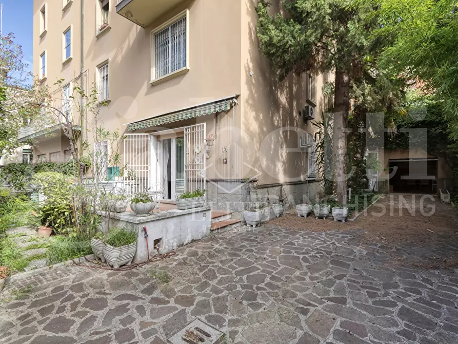 Immagine 33 di Appartamento in vendita  in Via MURRI a Bologna