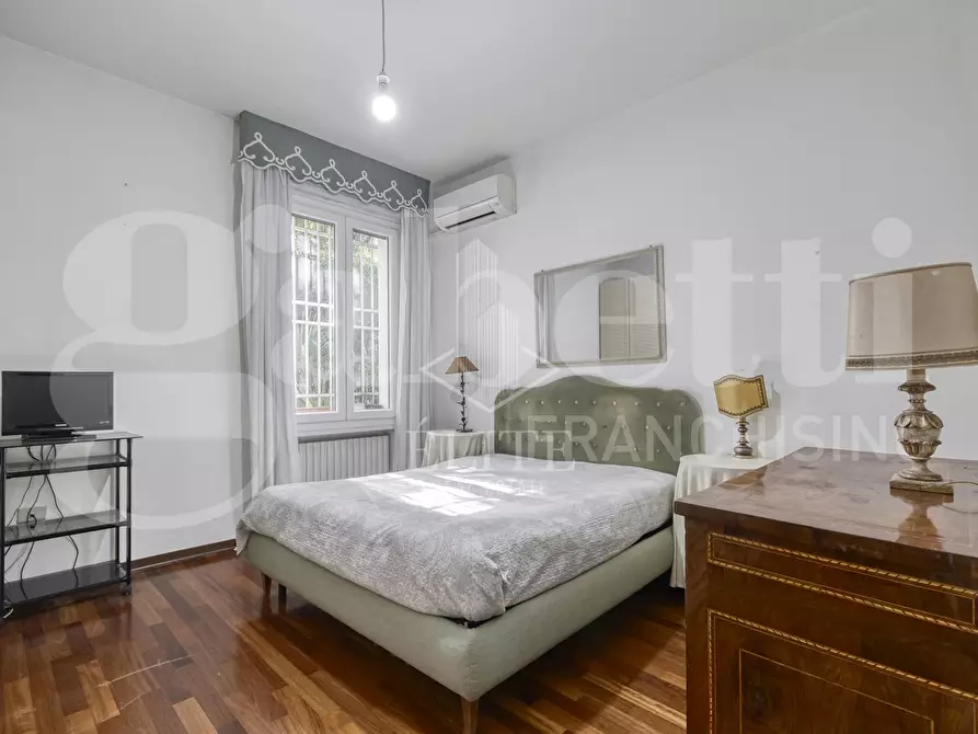 Immagine 10 di Appartamento in vendita  in Via MURRI a Bologna