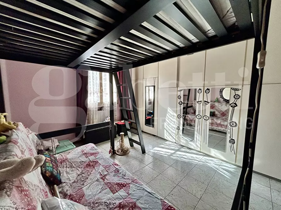 Immagine 10 di Appartamento in vendita  in Via Alfredo Calzolari a Bologna