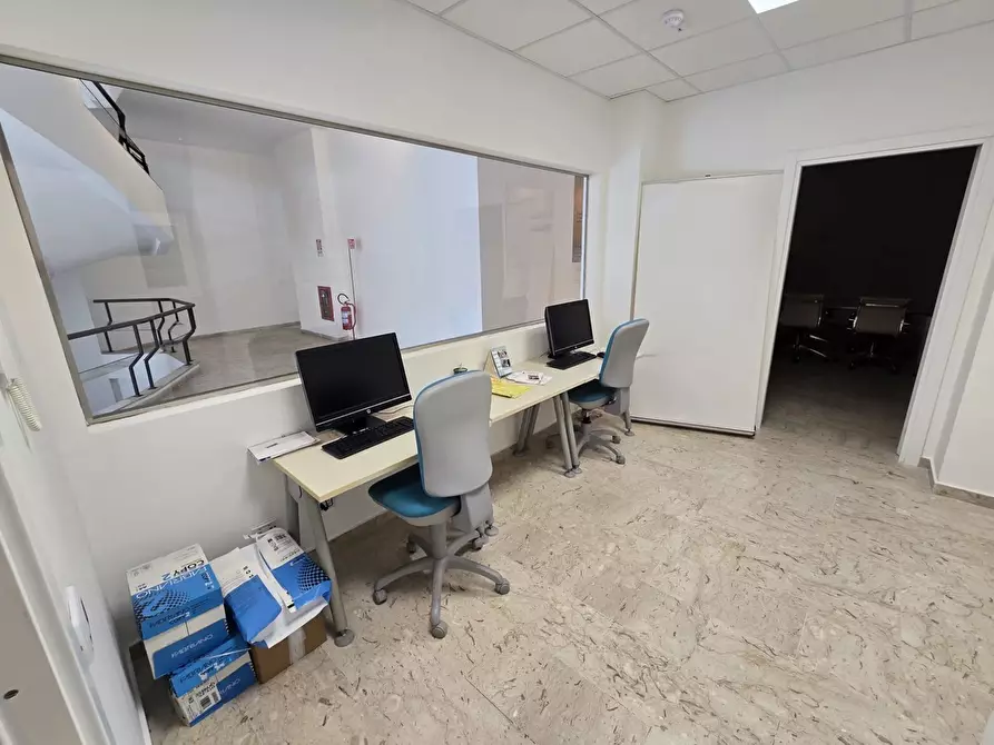 Immagine 22 di Ufficio in affitto  in Via Lincoln, 21 a Palermo