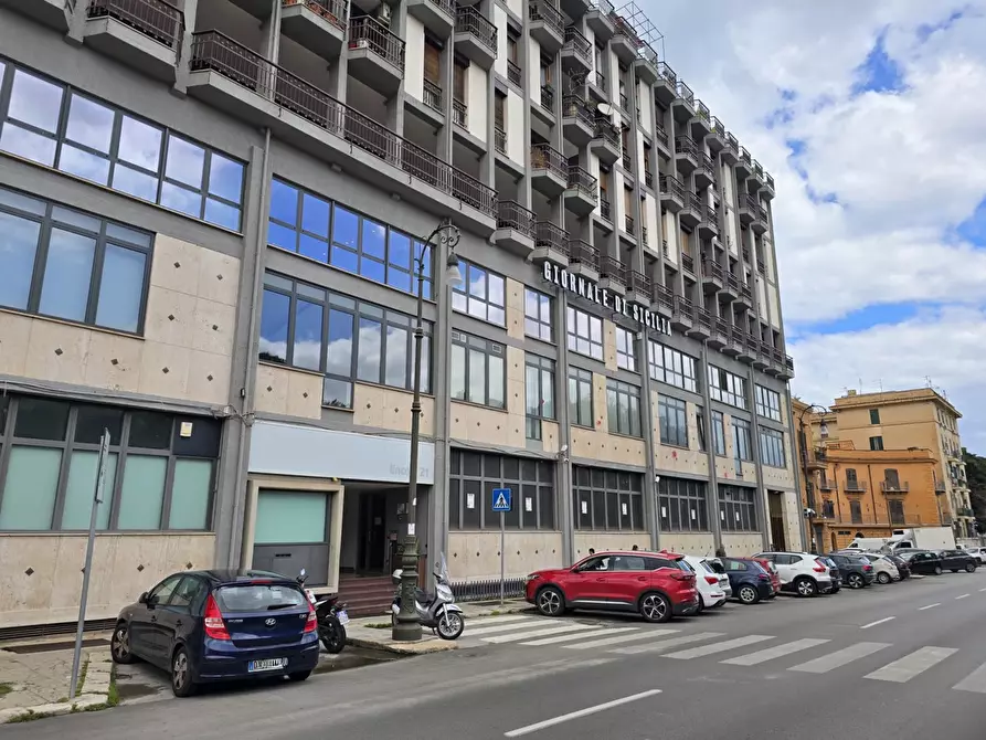 Immagine 2 di Ufficio in affitto  in Via Lincoln, 21 a Palermo