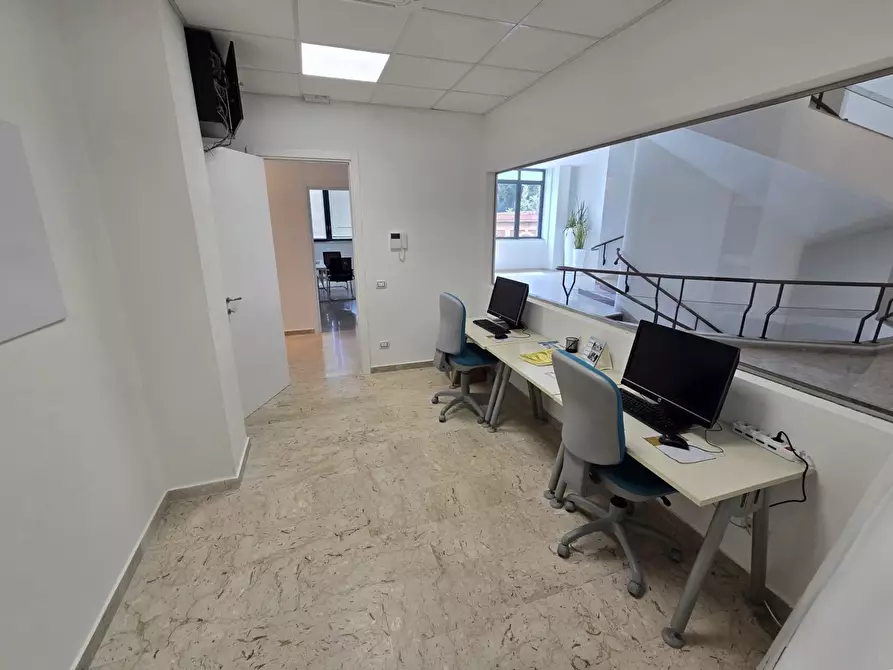 Immagine 21 di Ufficio in affitto  in Via Lincoln, 21 a Palermo