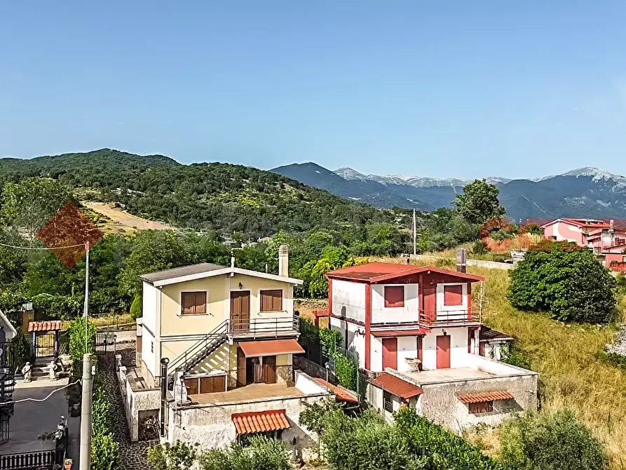 Immagine 25 di Villa in vendita  in Via Circonvallazione Cerano, 24 a Torre Cajetani