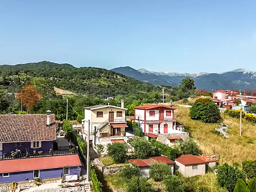 Immagine 24 di Villa in vendita  in Via Circonvallazione Cerano, 24 a Torre Cajetani