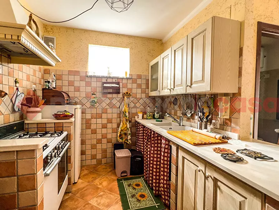 Immagine 20 di Villa in vendita  in Via Circonvallazione Cerano, 24 a Torre Cajetani