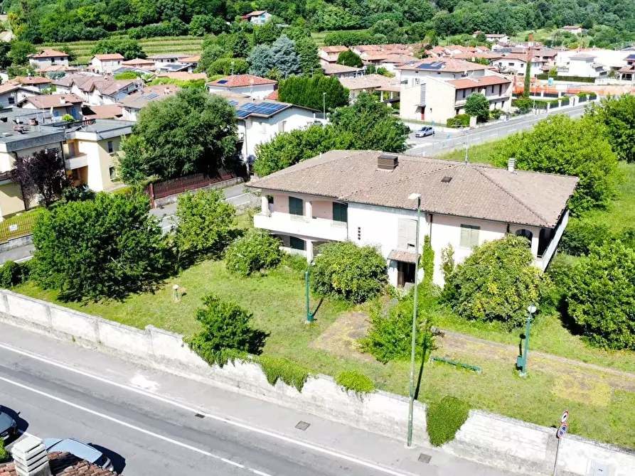 Immagine 15 di Villa in vendita  in Via MARTINENGO, 29 a Rovato