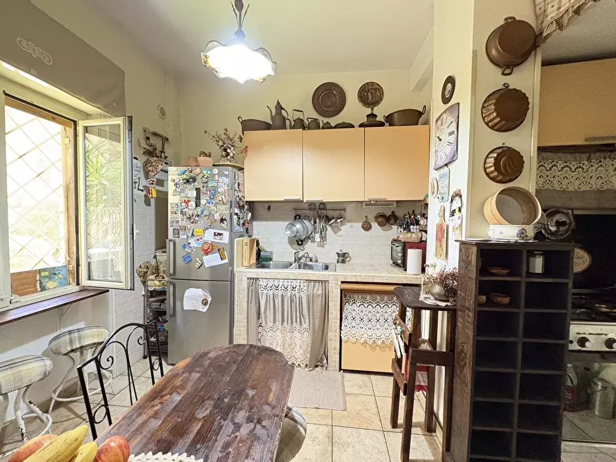 Immagine 10 di Appartamento in vendita  in Via Fonte Buono, 104 a Roma