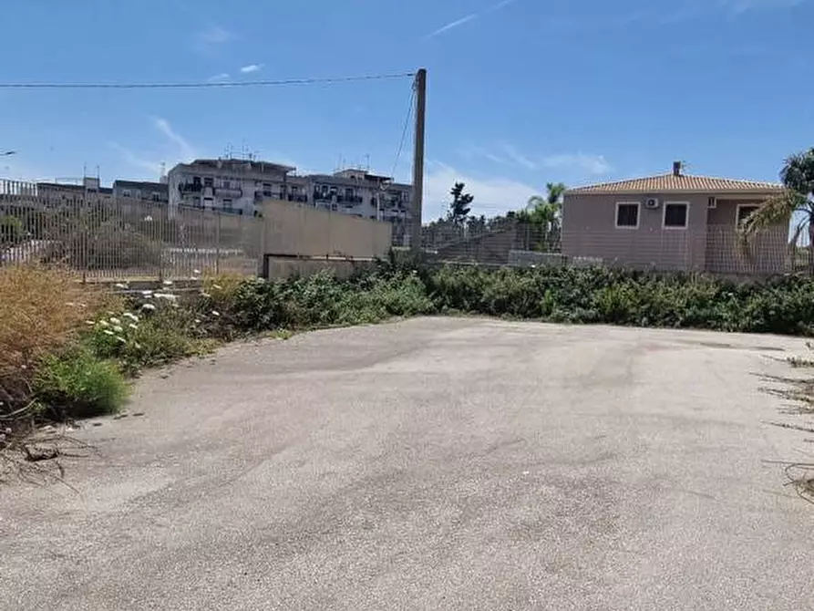 Immagine 6 di Palazzo in vendita  in Via Adige, 81 a Melilli