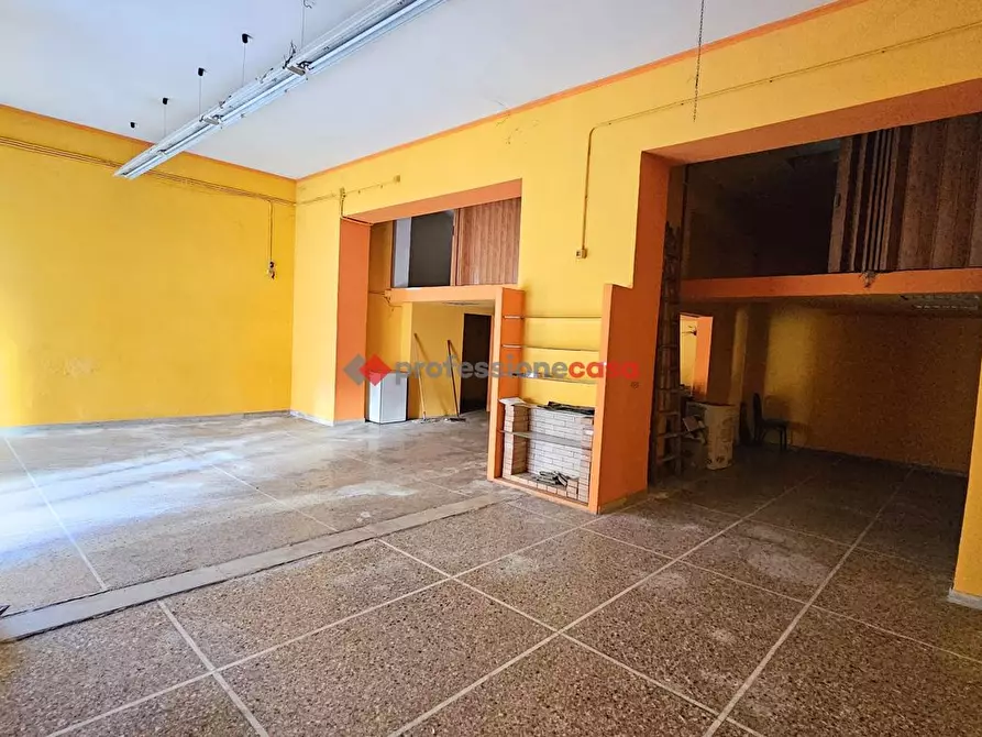 Immagine 2 di Negozio in vendita  in Via XXV Aprile, 34 a Foggia