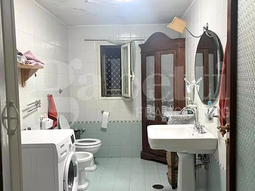 Immagine 12 di Appartamento in vendita  in Via macedonio melloni a Napoli
