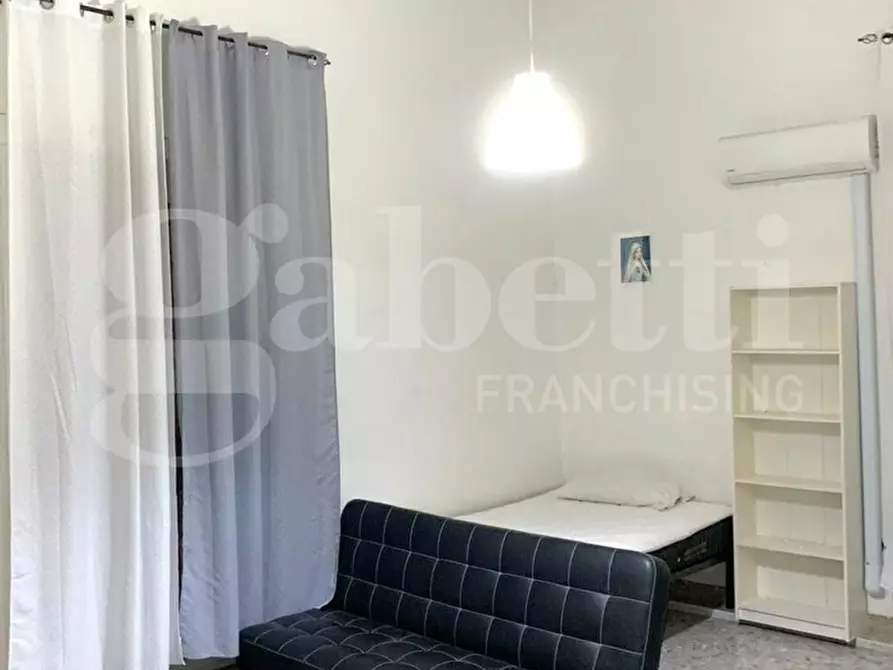 Immagine 2 di Appartamento in vendita  in Via macedonio melloni a Napoli