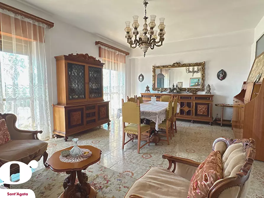 Immagine 10 di Palazzo in vendita  in Via COSENZ, 131 a Sant'agata Di Militello