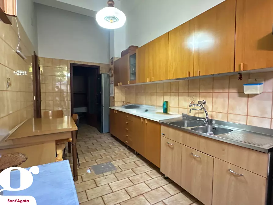Immagine 4 di Palazzo in vendita  in Via COSENZ, 131 a Sant'agata Di Militello