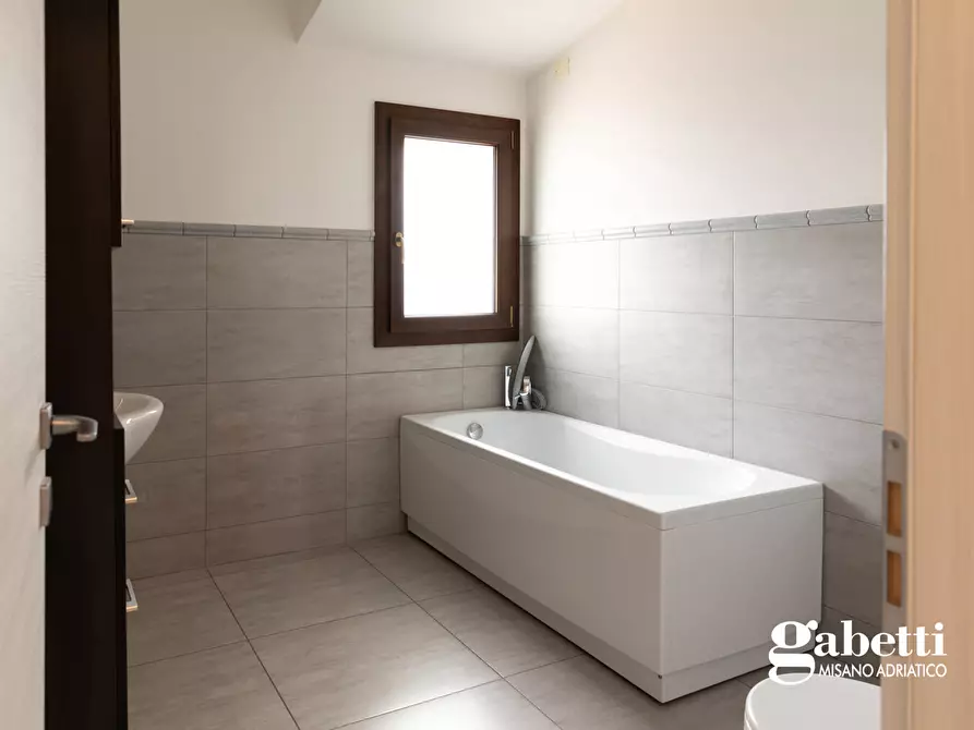Immagine 19 di Appartamento in vendita  in Via Tintoretto, 23 a Misano Adriatico
