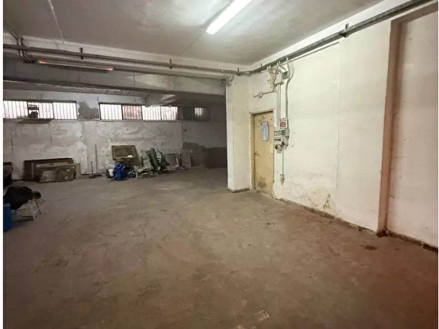 Immagine 8 di Magazzino in affitto  in Piazza Carlo Cattaneo, 18 a Sant'anastasia