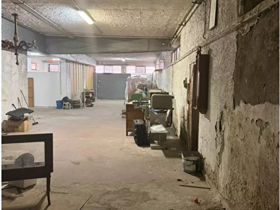 Immagine 4 di Magazzino in affitto  in Piazza Carlo Cattaneo, 18 a Sant'anastasia