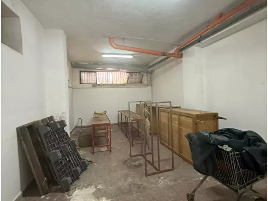 Immagine 9 di Magazzino in affitto  in Piazza Carlo Cattaneo, 18 a Sant'anastasia