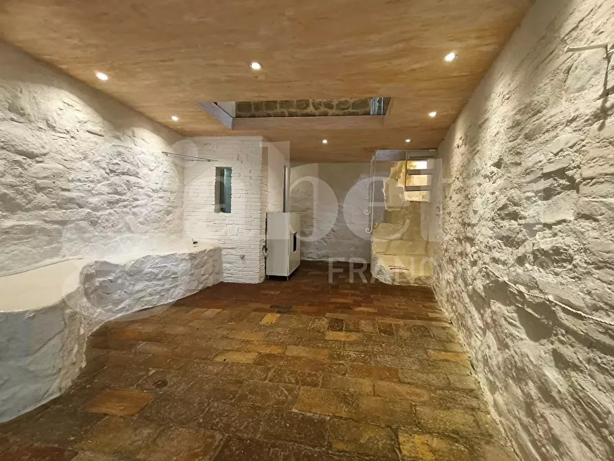 Immagine 11 di Castello in affitto  in Piazza DEL CASTELLO, 1 a Torgiano