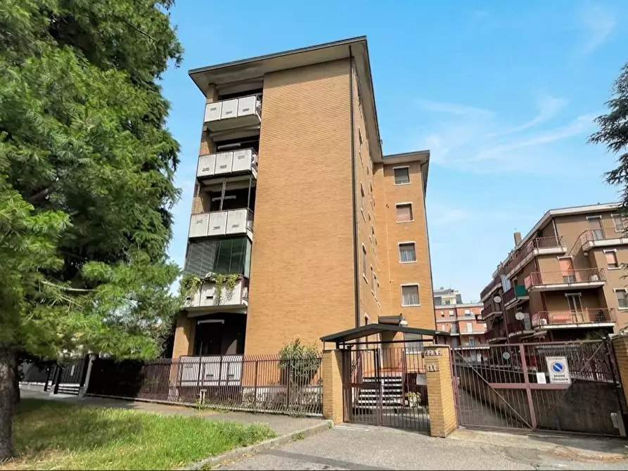 Immagine 15 di Appartamento in vendita  in Via vespucci, 11 a Abbiategrasso
