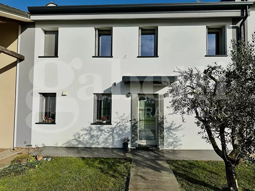 Immagine 2 di Casa bifamiliare in vendita  in Via Crearo, 57/2 a Noventa Vicentina