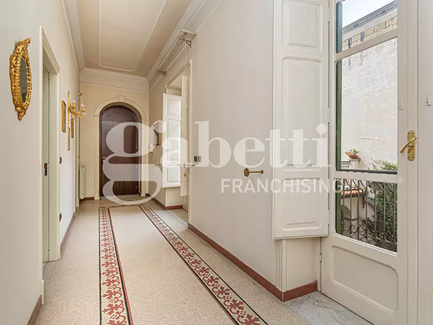 Immagine 19 di Palazzo in vendita  in Via Carmine Buonomo a Frattamaggiore