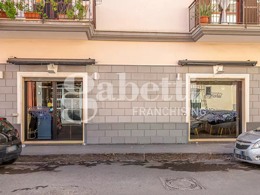 Immagine 11 di Attività commerciale in vendita  in Via Carmelo Pezzullo a Frattamaggiore