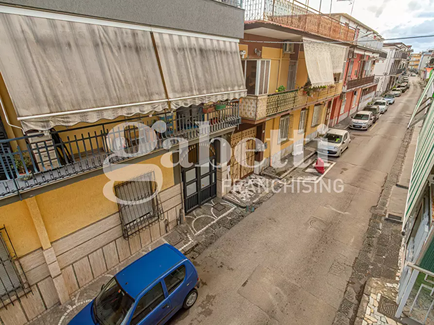 Immagine 17 di Palazzo in vendita  in Via Limitone a Frattamaggiore