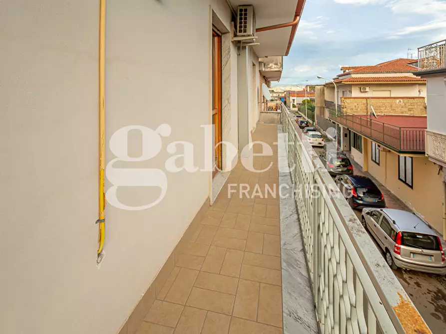 Immagine 14 di Palazzo in vendita  in Via Limitone a Frattamaggiore