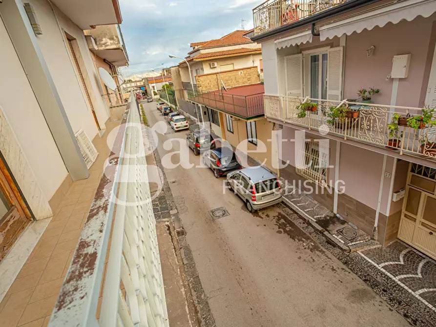 Immagine 15 di Palazzo in vendita  in Via Limitone a Frattamaggiore