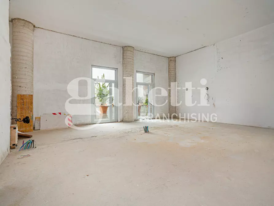 Immagine 4 di Palazzo in affitto  in Via Vittorio Emanuele III a Frattamaggiore