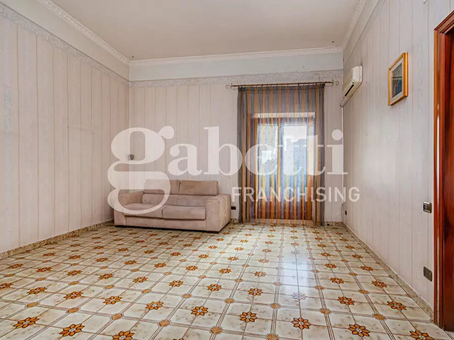 Immagine 11 di Palazzo in vendita  in Via Cumana a Frattamaggiore