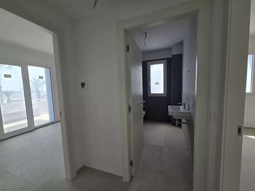 Immagine 4 di Appartamento in vendita  in Via Lungomare Sirena, 618 a Tortoreto