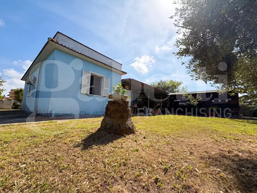 Immagine 19 di Villa in vendita  in Strada Riserva Talone, 451 a Latina