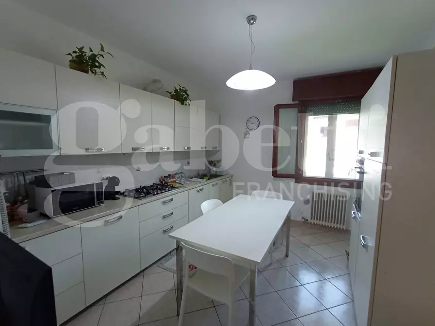 Immagine 4 di Appartamento in vendita  in Via CAVARZERE   Via dei Martiri, 59 a Cavarzere