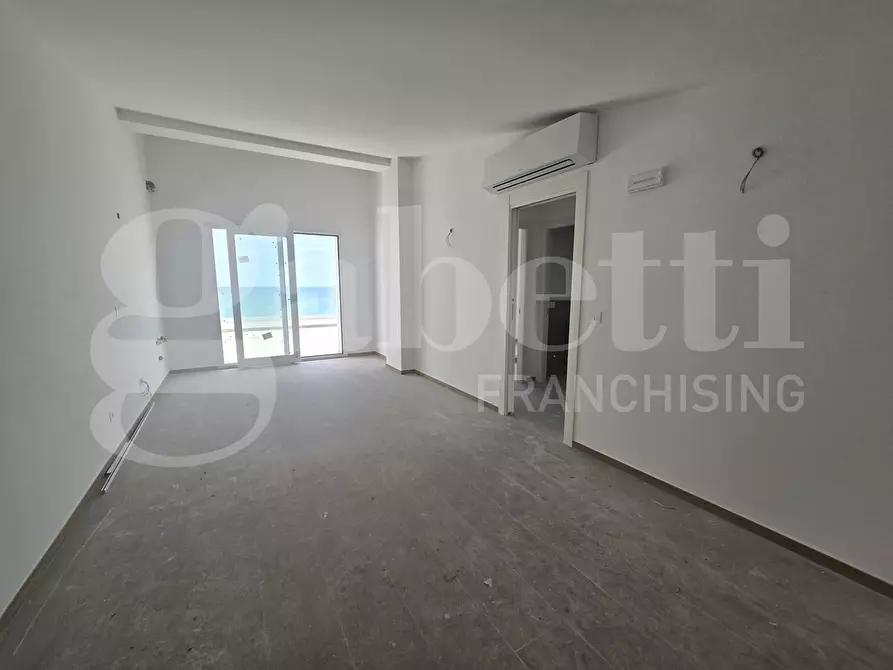 Immagine 2 di Appartamento in vendita  in Via Lungomare Sirena, 618 a Tortoreto