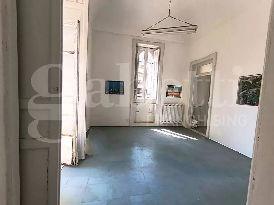Immagine 24 di Appartamento in vendita  in Via DANTE ALIGHIERI, 97 a Ragusa