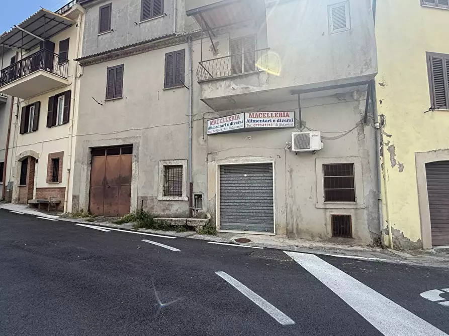 Immagine 12 di Negozio in affitto  in Via Pietro sterbini, 74 a Vico Nel Lazio