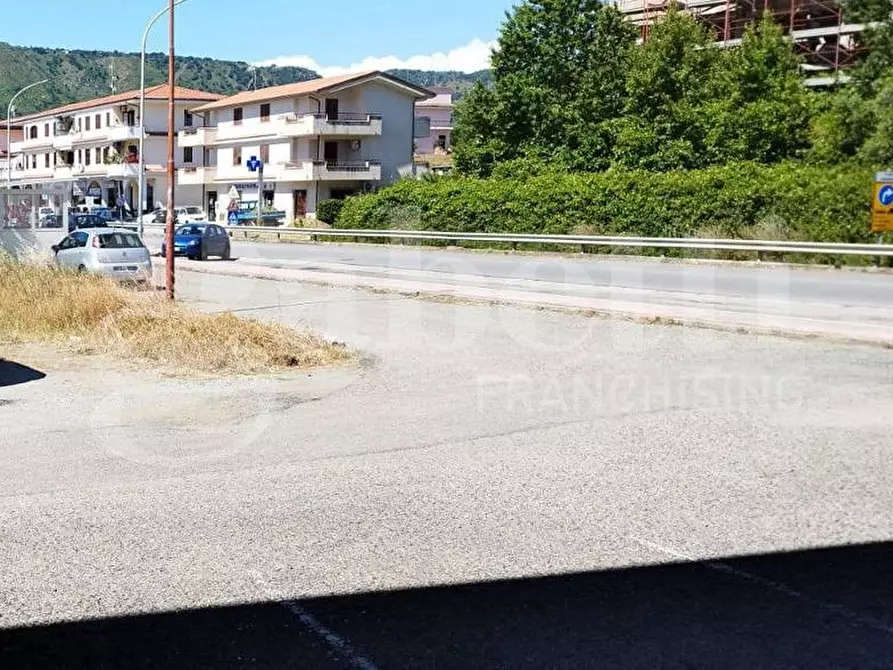 Immagine 8 di Negozio in affitto  in Via Nazionale, snc a Squillace