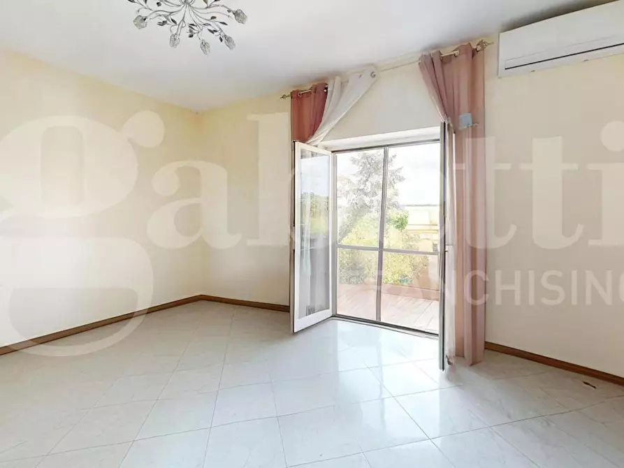 Immagine 40 di Villa in vendita  in Via Castelbarco, 67a a Roma