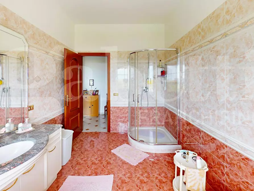 Immagine 26 di Villa in vendita  in Via Castelbarco, 67a a Roma