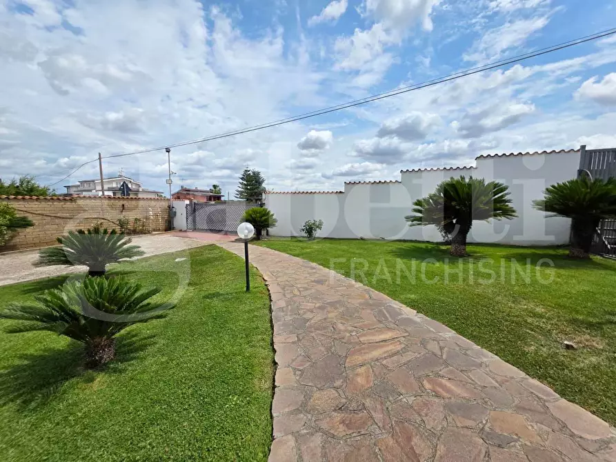 Immagine 8 di Villa in vendita  in Via Castelbarco, 67a a Roma