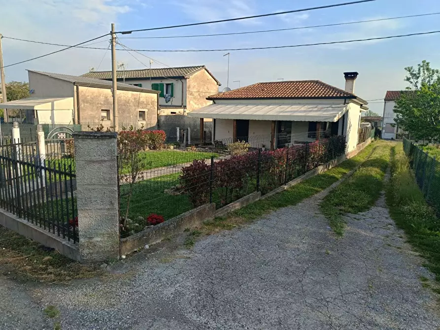 Immagine 29 di Casa indipendente in vendita  in Via Boscochiaro LocalitÃ  martinelle, 19 a Cavarzere