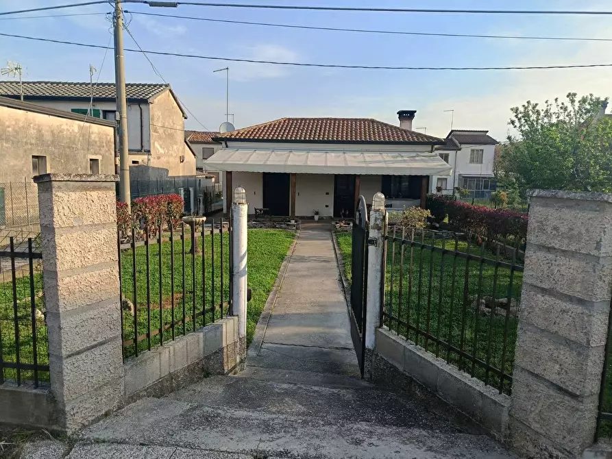 Immagine 30 di Casa indipendente in vendita  in Via Boscochiaro LocalitÃ  martinelle, 19 a Cavarzere