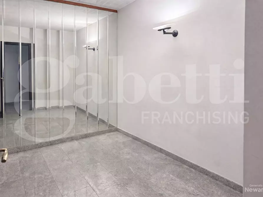 Immagine 10 di Ufficio in affitto  in Corso Padre Lorenzo, 29 a Aosta
