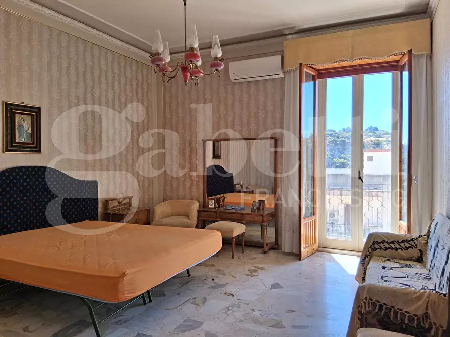Immagine 13 di Appartamento in vendita  in Via Largo XI Febbraio, 1 a Modica
