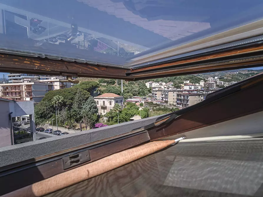 Immagine 24 di Attico in vendita  in Via adolfo celi, 43 a Messina