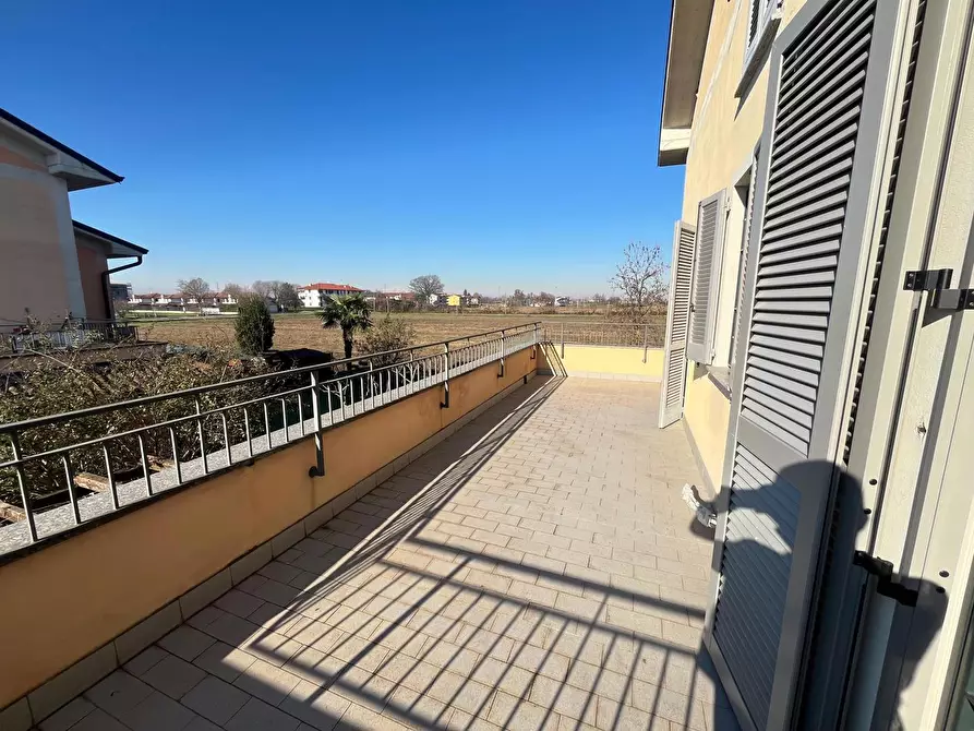 Immagine 28 di Casa bifamiliare in vendita  in Via berlinguer, 25 a Ozzero