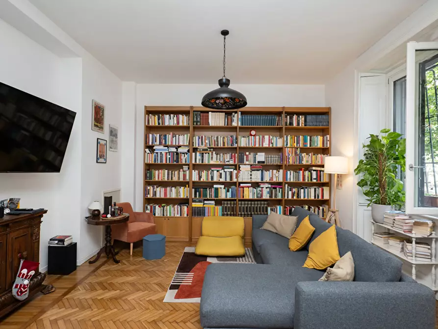 Immagine 3 di Appartamento in vendita  in Via Sardegna a Milano