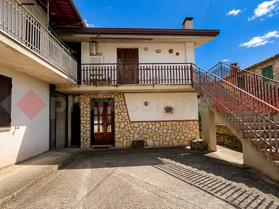 Immagine 2 di Appartamento in vendita  in Strada vicinale casette, 10 a Fumone